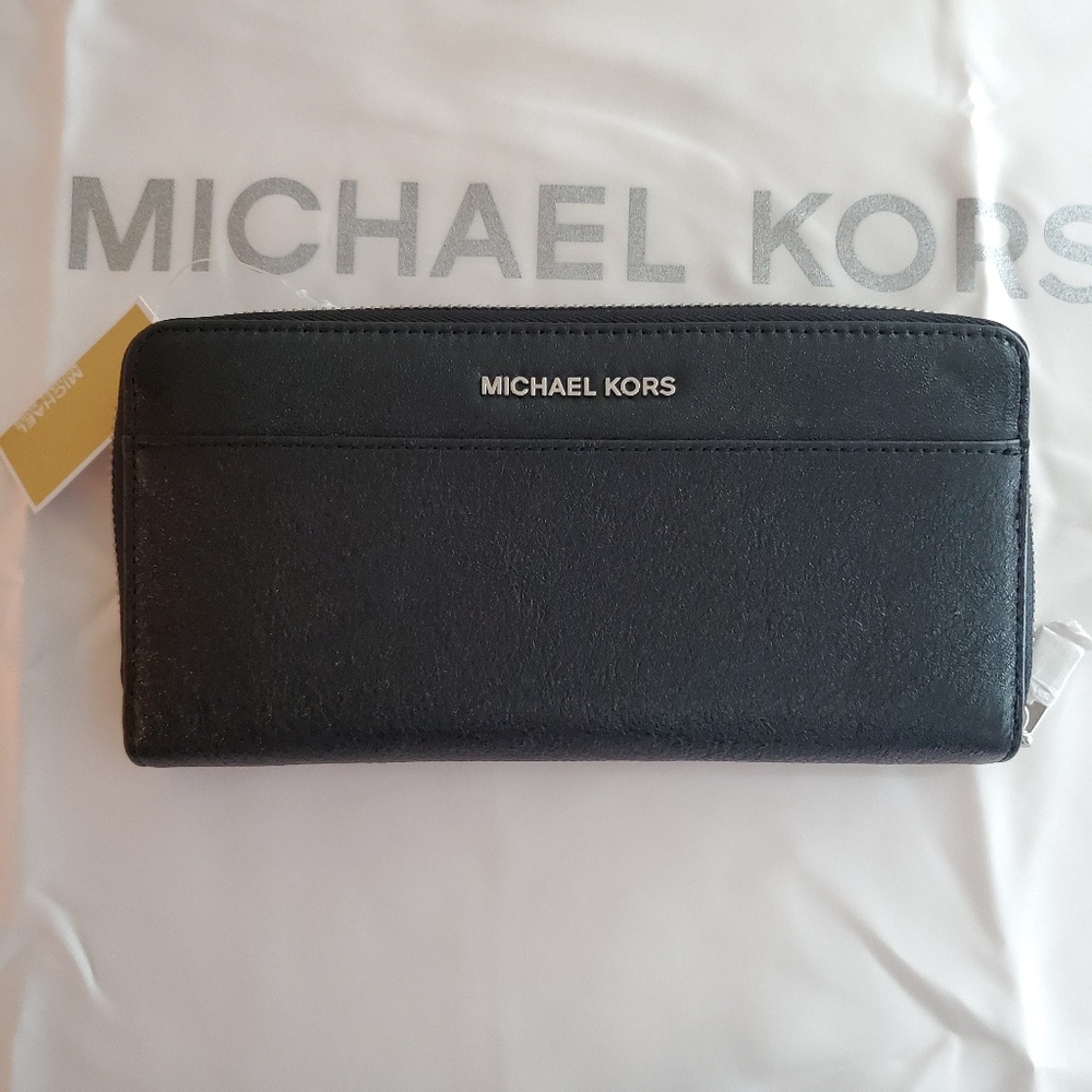 NWT Michael Kors Continental Black Wallet Metallic